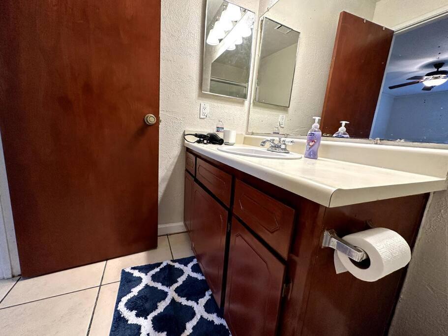 Comfortable House W/ Wi-Fi/Tv - Turlock,Ca Dış mekan fotoğraf