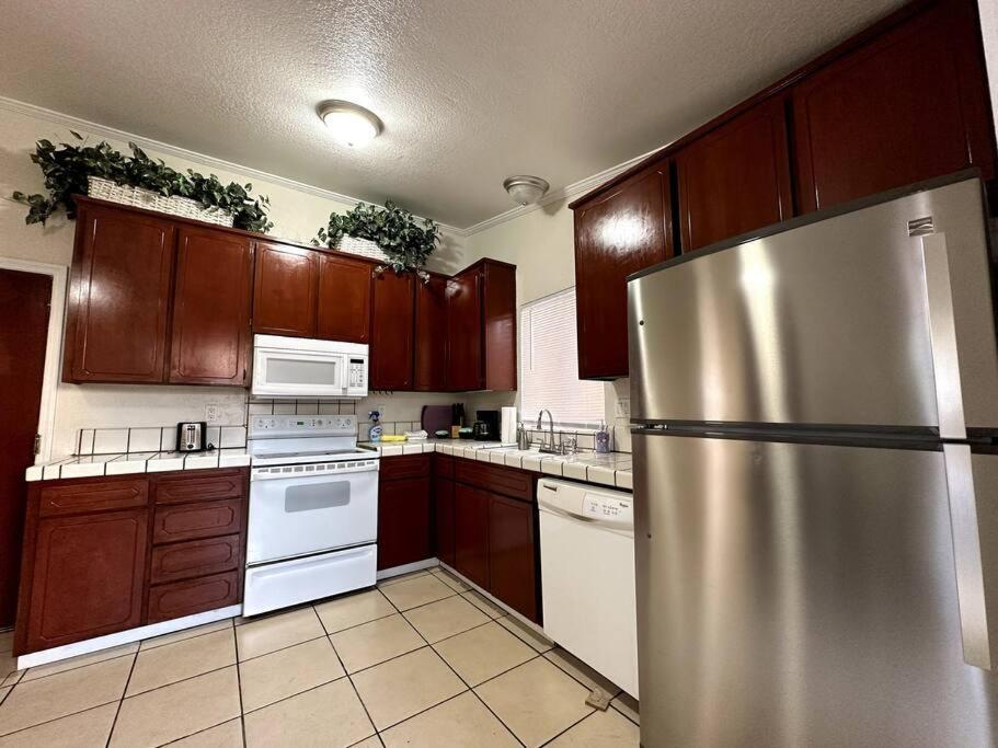 Comfortable House W/ Wi-Fi/Tv - Turlock,Ca Dış mekan fotoğraf