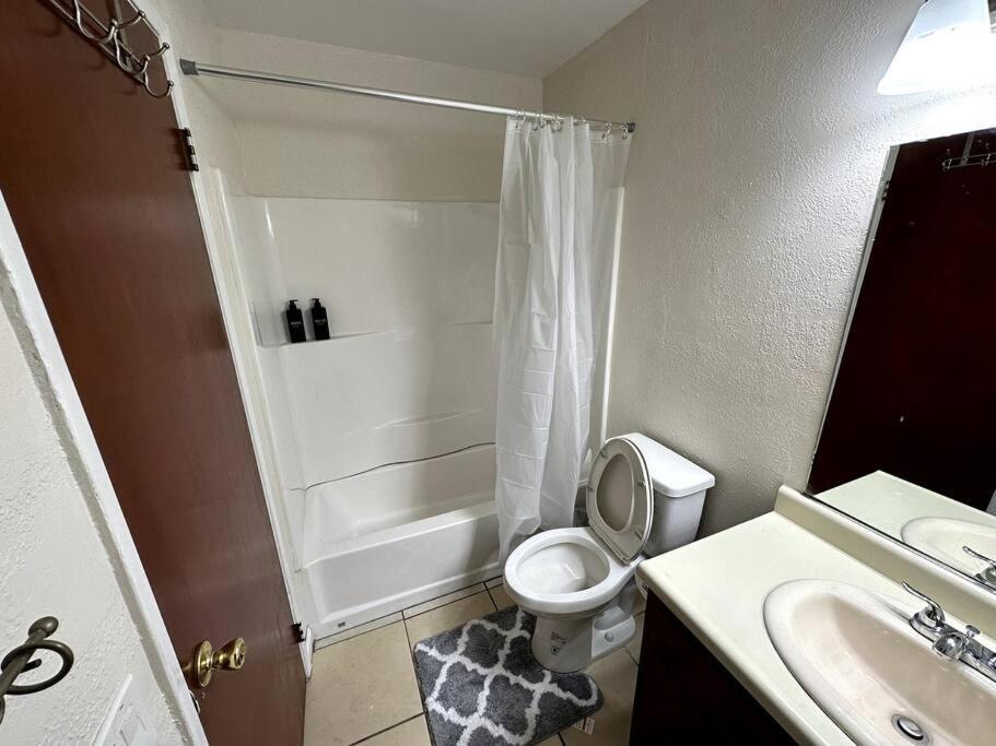 Comfortable House W/ Wi-Fi/Tv - Turlock,Ca Dış mekan fotoğraf